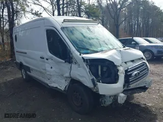 2016 Ford Transit Van with VIN 1FTBW2CG8GKA13332, listed as a IAAI auction lot 41707770 with 183,889 mi miles. Bid and sale history available at carsss.com. Image 1.