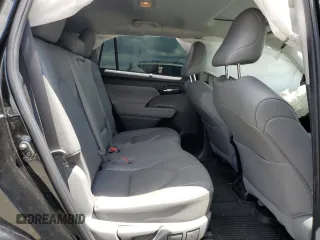 2022 Toyota Highlander XLE z VIN 5TDHZRBH0NS202972, wystawiony jako Copart lot #56211025 z przebiegiem 29 021 mil mil oraz Szkoda całkowita • Salvage title. Historia ofert i sprzedaży dostępna na DreamBid. Obrazek 11.