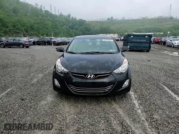 2013 Hyundai Elantra GLS z VIN KMHDH4AE7DU859883, wystawiony jako Copart lot #58296965 z przebiegiem 134 846 mil mil oraz Szkoda całkowita • Salvage title. Historia ofert i sprzedaży dostępna na DreamBid. Obrazek 13.