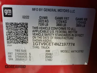 2022 GMC Sierra 1500 z VIN 1GTV9CET4NZ197774, wystawiony jako Copart lot #65208824 z przebiegiem 39 950 mil mil oraz Szkoda całkowita • Salvage title. Historia ofert i sprzedaży dostępna na DreamBid. Obrazek 12.