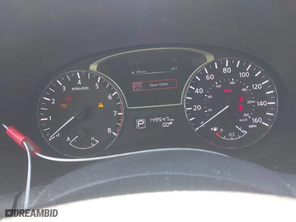 2014 Nissan Pathfinder SV with VIN 5N1AR2MN5EC680524, listed as a IAAI auction lot 41644300 with 149,547 mi miles. Bid and sale history available at carsss.com. Image 7.