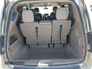 2011 Chrysler Town & Country Touring L with VIN 2A4RR8DG6BR781922, listed as a IAAI auction lot 42042313 with 155,612 mi miles and . Bid and sale history available at carsss.com. Image 13.