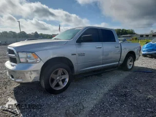 2017 Ram 1500 Lone Star z VIN 1C6RR7LT9HS680063, wystawiony jako Copart lot #64279345 z przebiegiem 151 928 mil mil oraz Czysty tytuł • Clean title. Historia ofert i sprzedaży dostępna na DreamBid. Obrazek 1.