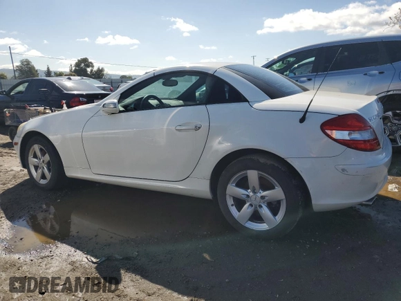 2006 Mercedes-Benz SLK 280 z VIN WDBWK54F36F093584, wystawiony jako Copart lot #51531255 z przebiegiem 155 165 mil mil oraz Tytuł czysty. Historia ofert i sprzedaży dostępna na DreamBid. Obrazek 2.