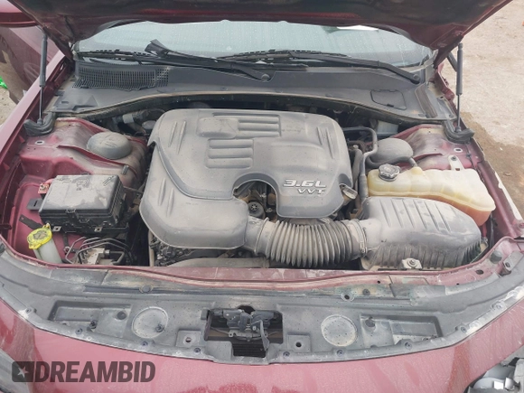 2018 Chrysler 300 S with VIN 2C3CCABG7JH320633, listed as a IAAI auction lot 41548574 with 115,810 mi miles and . Bid and sale history available at DreamBid. Image 10.