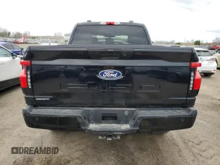 2024 Ford F-150 Lightning XLT z VIN 1FTVW3LK0RWG05326, wystawiony jako Copart lot #55842435 z przebiegiem 23 914 mil mil oraz Czysty tytuł • Clean title. Historia ofert i sprzedaży dostępna na DreamBid. Obrazek 6.