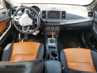 2010 Mitsubishi Lancer Ralliart z VIN JA32V6FV0AU030074, wystawiony jako Copart lot #52625195 z przebiegiem 140 543 mil mil oraz Szkoda całkowita • Salvage title. Historia ofert i sprzedaży dostępna na DreamBid. Obrazek 8.