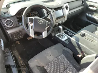 2018 Toyota Tundra 2WD SR5 with VIN 5TFEM5F18JX124954, listed as a Copart auction lot 46666015 with 101,300 mi miles and Salvage Title. Bid and sale history available at carsss.com. Image 8.