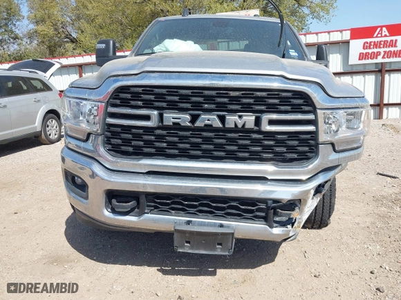 2024 Ram 2500 Big Horn with VIN 3C6UR5DL3RG153710, listed as a IAAI auction lot 41858085 with 36,985 mi miles. Bid and sale history available at carsss.com. Image 12.