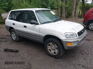 2000 Toyota RAV4 with VIN JT3GP10V0Y0051638, listed as a IAAI auction lot 42374740 with 270,258 mi miles and . Bid and sale history available at DreamBid. Image 1.