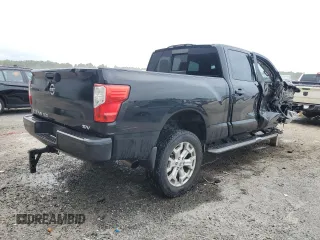2017 Nissan Titan XD SL with VIN 1N6BA1F28HN516350, listed as a Copart auction lot 72570904 with 118,339 mi miles and Salvage Title. Bid and sale history available at carsss.com. Image 3.