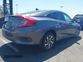 2018 Honda Civic EX с VIN 2HGFC2F76JH600117, выставлен на аукционе IAAI как лот 42131831 с пробегом 156 491 миль миль и . История ставок и продаж доступна на DreamBid. Изображение 4.