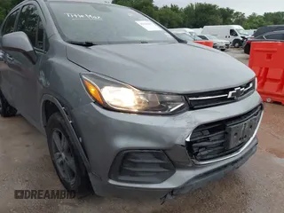 2020 Chevrolet Trax LS with VIN 3GNCJKSB2LL221800, listed as a IAAI auction lot 42196637 with 43,085 mi miles and . Bid and sale history available at DreamBid. Image 6.