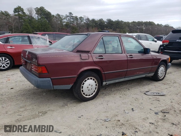 1986 Mercedes-Benz 190 E z VIN WDBDA24D1GF156335, wystawiony jako Copart lot #50976435 z przebiegiem 106 109 mil mil oraz Czysty tytuł • Clean title. Historia ofert i sprzedaży dostępna na DreamBid. Obrazek 3.