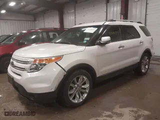 2015 Ford Explorer Limited with VIN 1FM5K8F80FGA62876, listed as a IAAI auction lot 41444117 with 132,791 mi miles. Bid and sale history available at carsss.com. Image 2.