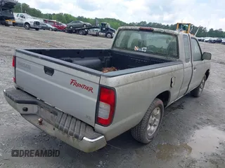 1998 Nissan Frontier XE z VIN 1N6DD26S6WC353583, wystawiony jako IAAI lot #42253701 z przebiegiem Nie podano mil oraz . Historia ofert i sprzedaży dostępna na DreamBid. Obrazek 4.