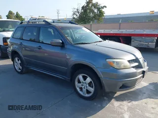 2005 Mitsubishi Outlander z VIN JA4LX81F35U005245, wystawiony jako IAAI lot #42430398 z przebiegiem 221 922 mil mil oraz . Historia ofert i sprzedaży dostępna na DreamBid. Obrazek 1.