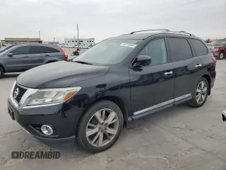 2014 Nissan Pathfinder S with VIN 5N1AR2MM5EC684791, listed as a Copart auction lot 82226564 with 161,875 mi miles and Clean Title. Bid and sale history available at carsss.com. Image 1.