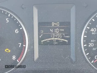 2014 Volkswagen Jetta SEL z VIN 3VWL17AJ8EM336569, wystawiony jako IAAI lot #41975776 z przebiegiem 134 967 mil mil oraz . Historia ofert i sprzedaży dostępna na DreamBid. Obrazek 15.