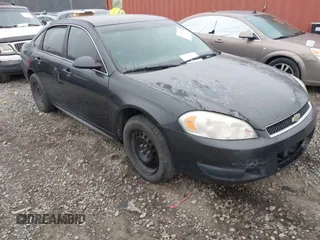 2012 Chevrolet Impala Police Police with VIN 2G1WD5E30C1284987, listed as a IAAI auction lot 41551930 with 259,189 mi miles. Bid and sale history available at carsss.com. Image 1.