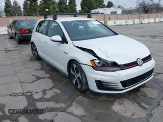 2015 Volkswagen Golf GTI SE with VIN 3VW5T7AU8FM086572, listed as a IAAI auction lot 41708044 with 186,150 mi miles. Bid and sale history available at carsss.com. Image 1.