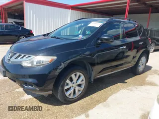 2011 Nissan Murano LE z VIN JN8AZ1MU0BW065044, wystawiony jako IAAI lot #42304527 z przebiegiem 248 307 mil mil oraz . Historia ofert i sprzedaży dostępna na DreamBid. Obrazek 2.