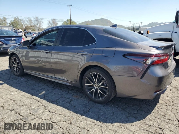 2023 Toyota Camry SE z VIN 4T1G11AK9PU832730, wystawiony jako Copart lot #49294455 z przebiegiem 46 194 mil mil oraz Szkoda całkowita • Salvage title. Historia ofert i sprzedaży dostępna na DreamBid. Obrazek 2.