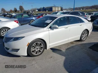 2016 Lincoln MKZ with VIN 3LN6L2G98GR632641, listed as a IAAI auction lot 41022028 with 50,625 mi miles and . Bid and sale history available at DreamBid. Image 2.