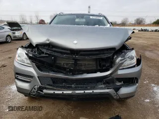 2015 Mercedes-Benz M 350 z VIN 4JGDA5HB5FA593192, wystawiony jako Copart lot #67638922 z przebiegiem 72 860 mil mil oraz . Historia ofert i sprzedaży dostępna na DreamBid. Obrazek 5.