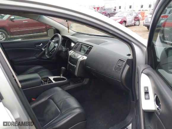 2010 Nissan Murano S with VIN JN8AZ1MU1AW018202, listed as a IAAI auction lot 41968166 with 188,441 mi miles. Bid and sale history available at carsss.com. Image 5.