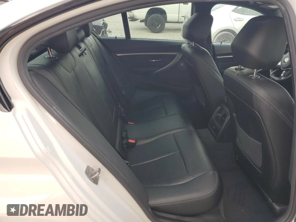 2018 BMW 3 Series 330i xDrive with VIN WBA8D9G59JNU69800, listed as a Copart auction lot 59544345 with 90,645 mi miles and Salvage title. Bid and sale history available at DreamBid. Image 10.