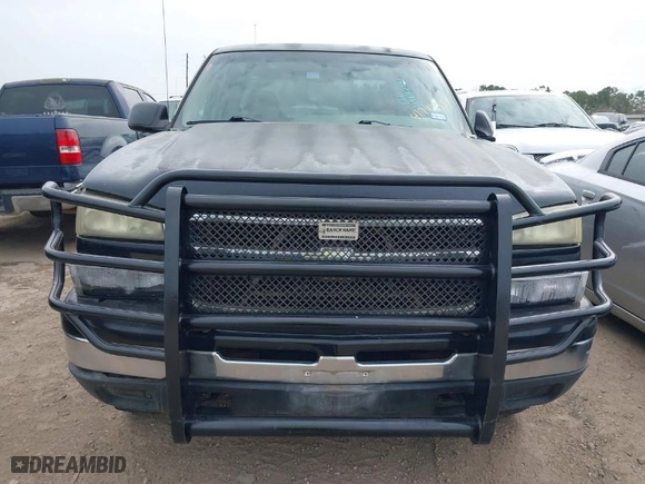 2006 Chevrolet Silverado 1500 LS with VIN 2GCEK13VX61299300, listed as a IAAI auction lot 41742351 with 194,576 mi miles. Bid and sale history available at carsss.com. Image 12.