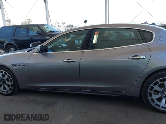 2015 Maserati Quattroporte S Q4 z VIN ZAM56RRAXF1131519, wystawiony jako IAAI lot #42313852 z przebiegiem 67 693 mil mil oraz . Historia ofert i sprzedaży dostępna na DreamBid. Obrazek 14.