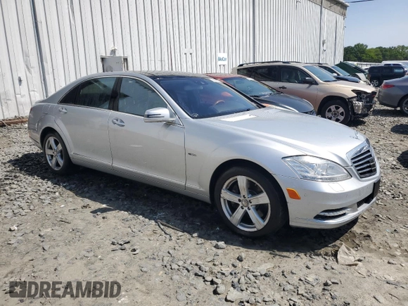 2012 Mercedes-Benz S 550 z VIN WDDNG9EB9CA477398, wystawiony jako Copart lot #58166975 z przebiegiem 98 763 mil mil oraz Szkoda całkowita • Salvage title. Historia ofert i sprzedaży dostępna na DreamBid. Obrazek 4.
