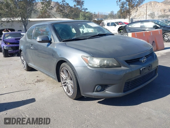 2011 Scion tC z VIN JTKJF5C78B3008169, wystawiony jako IAAI lot #41576991 z przebiegiem 145 030 mil mil oraz . Historia ofert i sprzedaży dostępna na DreamBid. Obrazek 1.