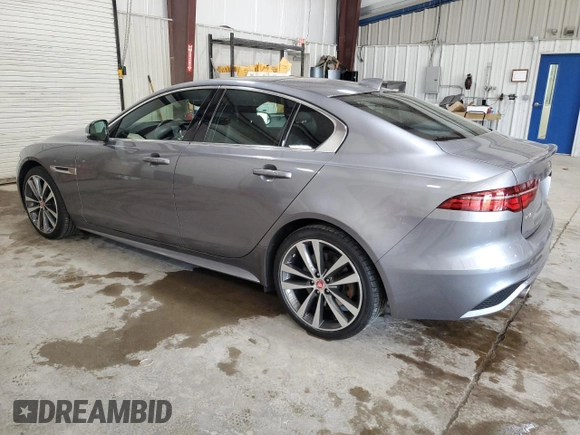 2020 Jaguar XE R-Dynamic S z VIN SAJAT4GX4LCP58076, wystawiony jako Copart lot #48547715 z przebiegiem 42 275 mil mil oraz Szkody całkowita. Historia ofert i sprzedaży dostępna na DreamBid. Obrazek 2.