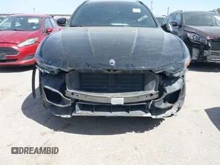2019 Maserati Levante z VIN ZN661XUAXKX323919, wystawiony jako IAAI lot #41747660 z przebiegiem 71 024 mil mil oraz . Historia ofert i sprzedaży dostępna na DreamBid. Obrazek 16.