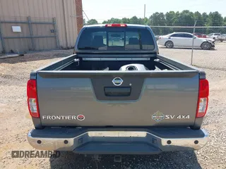 2016 Nissan Frontier SV z VIN 1N6AD0CW0GN760285, wystawiony jako IAAI lot #42434781 z przebiegiem 52 864 mil mil oraz . Historia ofert i sprzedaży dostępna na DreamBid. Obrazek 16.