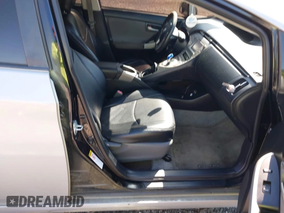 2015 Toyota Prius Four with VIN JTDKN3DU0F0417331, listed as a IAAI auction lot 42189981 with 111,255 mi miles. Bid and sale history available at carsss.com. Image 5.