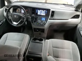 2017 Toyota Sienna LE with VIN 5TDJZ3DC0HS177477, listed as a Copart auction lot 89284545 with 94,598 mi miles and Salvage Title. Bid and sale history available at carsss.com. Image 8.
