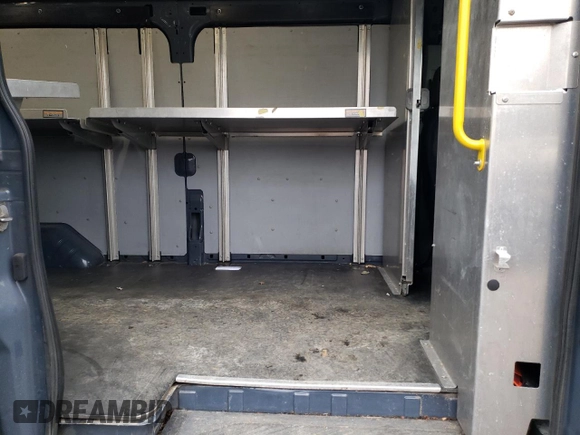 2021 Ford Transit Cargo z VIN 1FTBR3X86MKA46048, wystawiony jako Copart lot #54278795 z przebiegiem 49 593 mil mil oraz Szkoda całkowita • Salvage title. Historia ofert i sprzedaży dostępna na DreamBid. Obrazek 11.