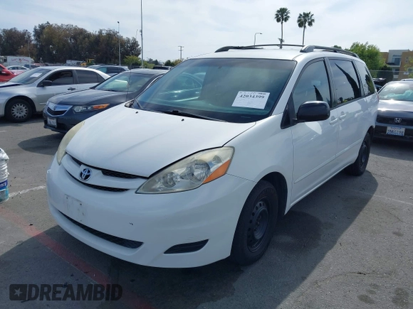 2008 Toyota Sienna CE with VIN 5TDZK23C38S145819, listed as a IAAI auction lot 42034399 with 141,830 mi miles. Bid and sale history available at carsss.com. Image 2.