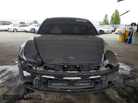 2024 Tesla Model 3 z VIN 5YJ3E1EA0RF859934, wystawiony jako Copart lot #52962285 z przebiegiem 32 329 mil mil oraz Szkoda całkowita • Salvage title. Historia ofert i sprzedaży dostępna na DreamBid. Obrazek 5.