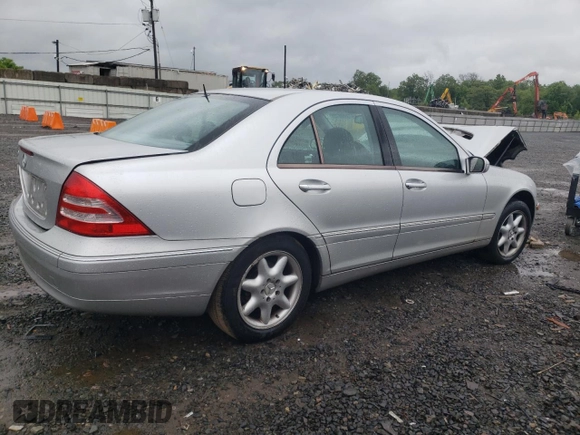 2002 Mercedes-Benz C 230/260/280/320 with VIN WDBRF61J32F269639, listed as a Copart auction lot 57398875 with Not provided miles and Salvage title. Bid and sale history available at DreamBid. Image 3.