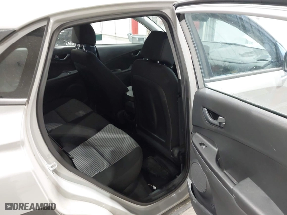2023 Hyundai Kona SE with VIN KM8K2CAB2PU013965, listed as a IAAI auction lot 41572552 with 39,557 mi miles. Bid and sale history available at carsss.com. Image 8.