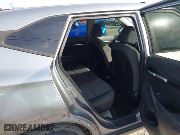 2021 Kia Seltos LX z VIN KNDEPCAAXM7136028, wystawiony jako IAAI lot #42070236 z przebiegiem 87 681 mil mil oraz . Historia ofert i sprzedaży dostępna na DreamBid. Obrazek 8.