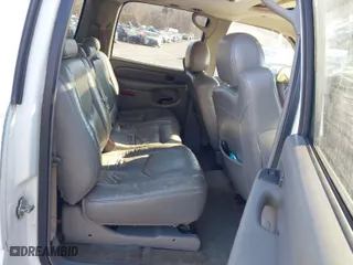 2004 GMC Yukon XL Denali with VIN 1GKFK66U54J309887, listed as a IAAI auction lot 41652086 with NaN miles. Bid and sale history available at carsss.com. Image 8.