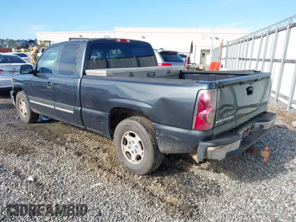 2004 Chevrolet Silverado 1500 Work Truck with VIN 2GCEC19T441204973, listed as a IAAI auction lot 41575021 with Not Provided miles. Bid and sale history available at carsss.com. Image 3.