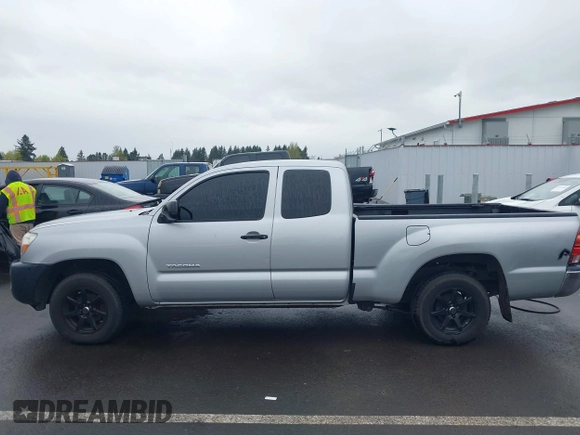2006 Toyota Tacoma with VIN 5TETX22NX6Z243465, listed as a IAAI auction lot 41980067 with 235,174 mi miles and . Bid and sale history available at DreamBid. Image 14.