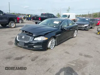 2015 Jaguar XJ with VIN SAJWA1CZ9F8V78228, listed as a IAAI auction lot 41260138 with 52,622 mi miles. Bid and sale history available at carsss.com. Image 17.
